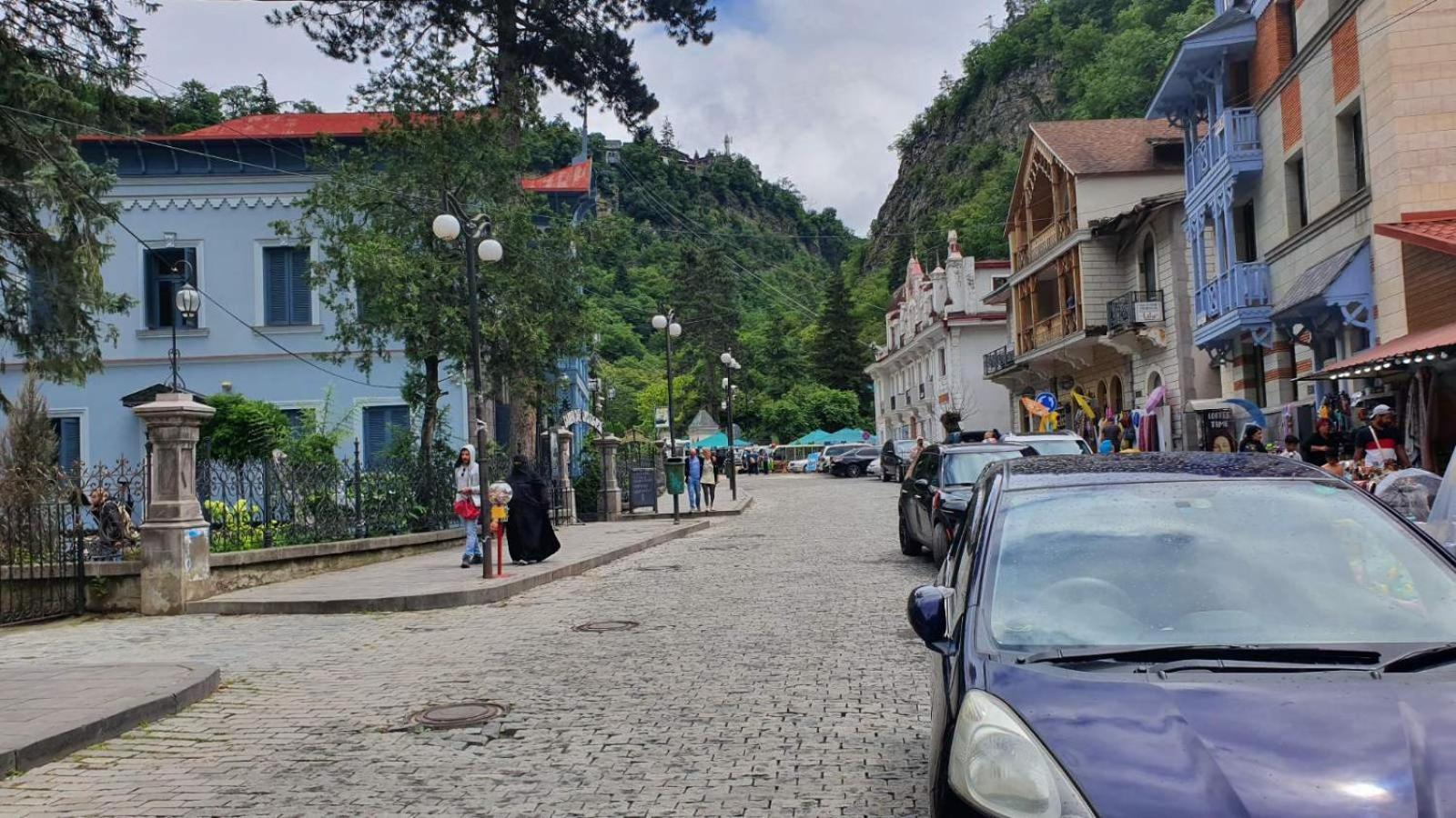 Alongside Park Borjomi Hotel Exterior photo